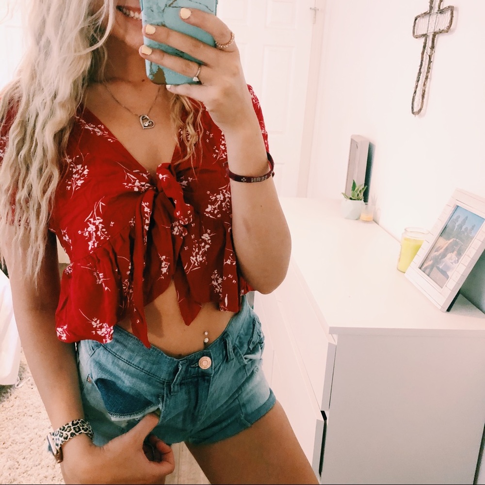 Lottie Moss Red Floral Tie Top Wrap - Picture 2 of 5